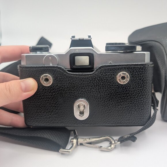 Vintage Fujica ST705 35mm Film camera with lens & case - Picture 3 of 8